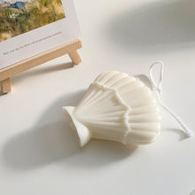 Load image into Gallery viewer, pearl seashell candle
