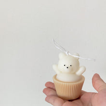 Load image into Gallery viewer, cupcake bear candle
